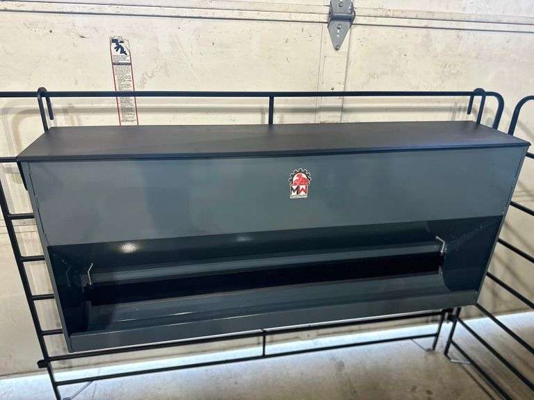 Hanging Creep Feeder