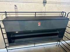 Hanging Creep Feeder