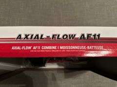 Case iH 1:64 Scale Combine