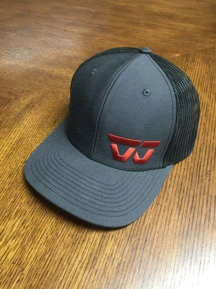 BW Hat