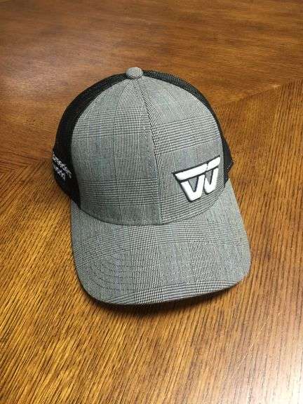 BW Hat