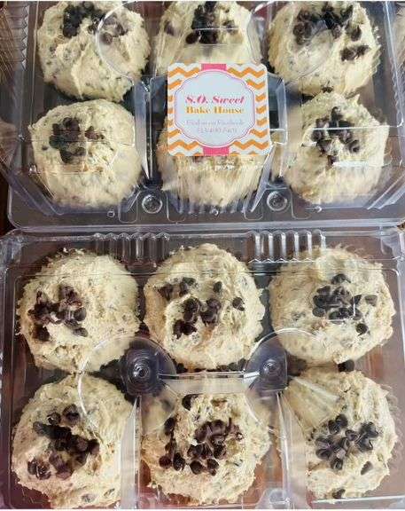 #1 Chocolate Chip Cookie Dough Cupcakes by Amy Ninichuck (1 dz)
