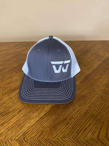 BW Hat